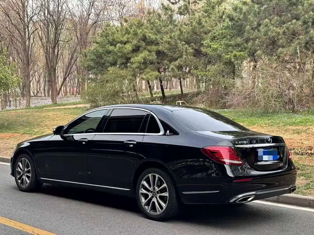 Mercedes-Benz E-Class 2019 E 200 L купить на сайте DeffCars