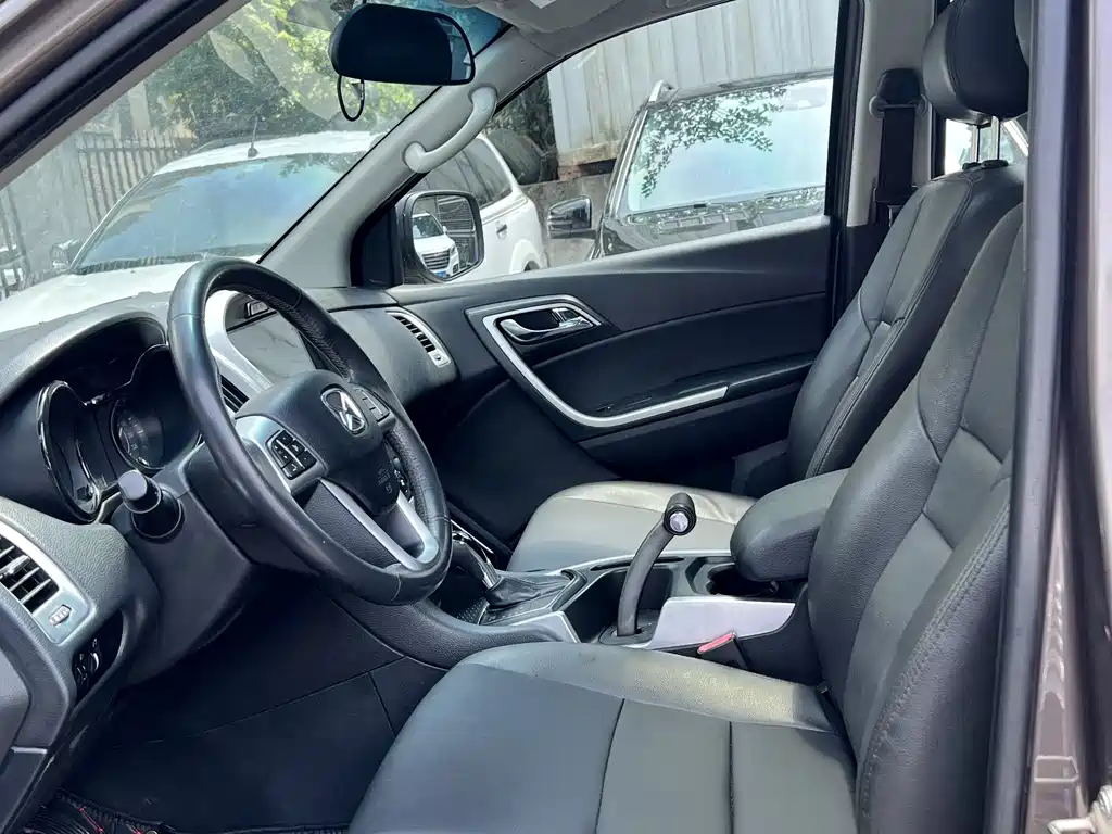 Yusheng S350 2013 2.4T automatic two-wheel drive diesel super luxury version 5 seats купить на сайте DeffCars