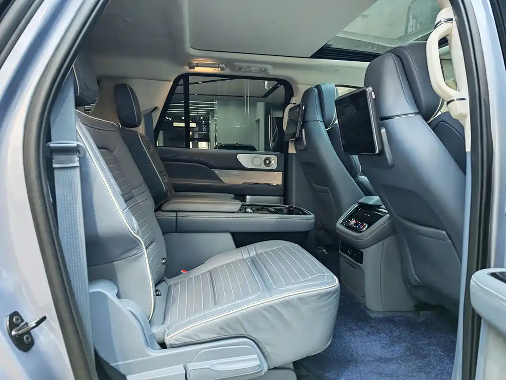 Navigator 2020 3.5T President Series купить на сайте DeffCars