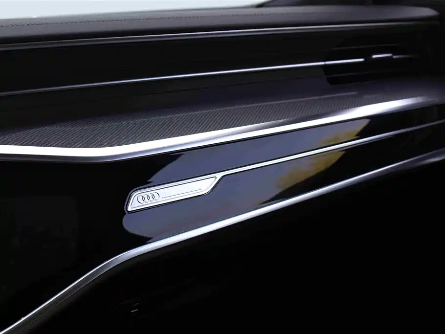 Audi A6L 2023 40 TFSI luxury and dynamic model купить на сайте DeffCars