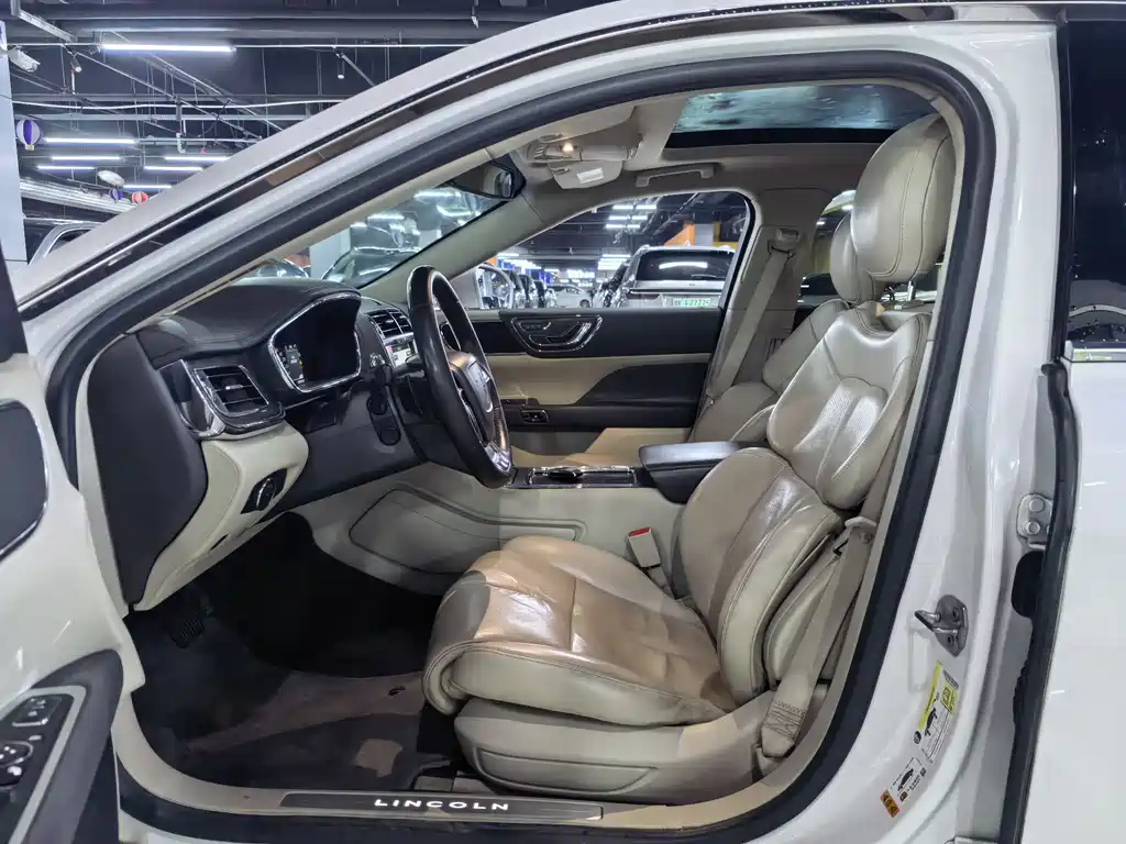 Lincoln Continental 2018 2.0T Two-wheel drive Premium Edition купить на сайте DeffCars