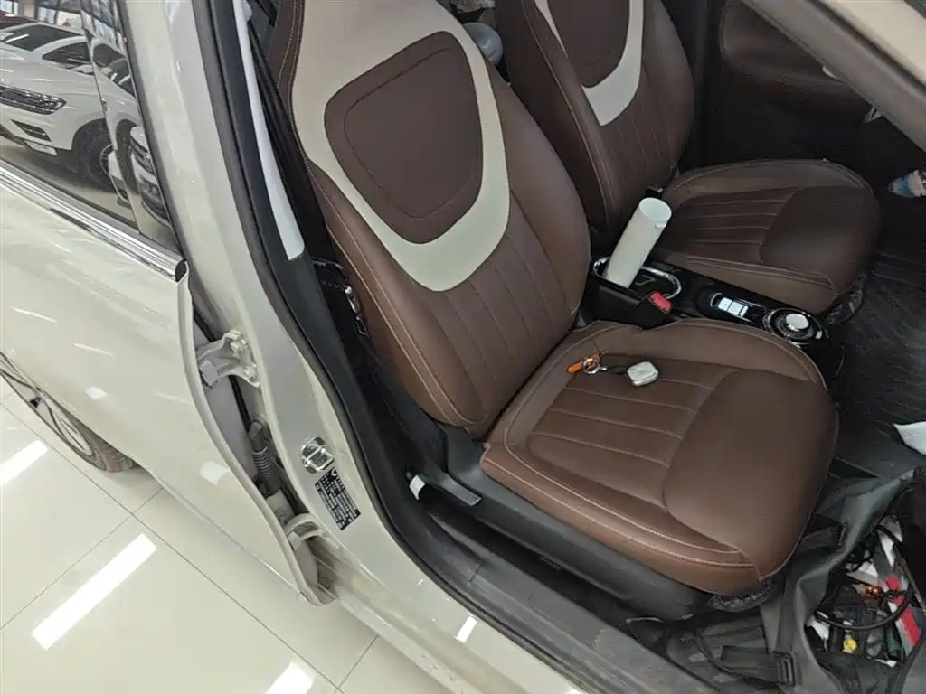 Wuling Bingo 2024 model 333km Yuexiang model купить на сайте DeffCars