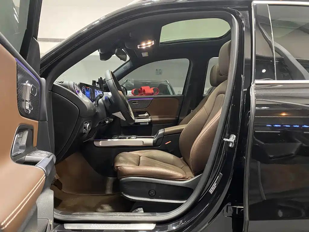 Mercedes-Benz GLB 2024 facelift GLB 220 dynamic model купить на сайте DeffCars