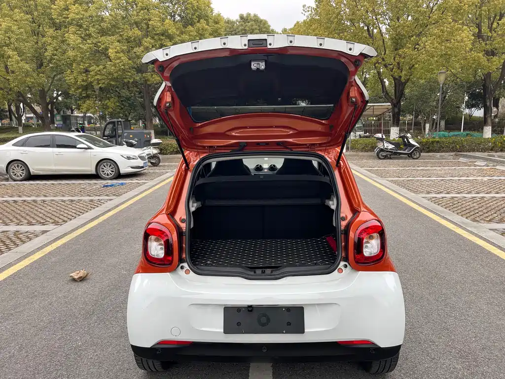 smart forfour 2016 1.0L 52kW passion version купить на сайте DeffCars