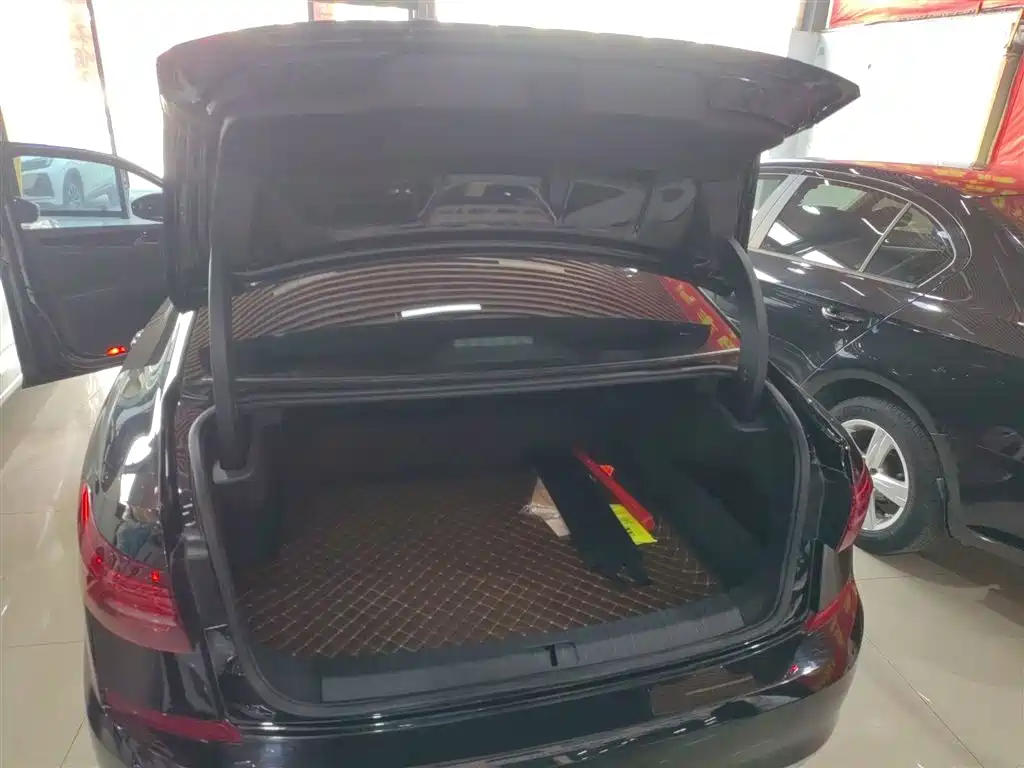 Passat 2020 facelift 330TSI Elite Edition National VI купить на сайте DeffCars