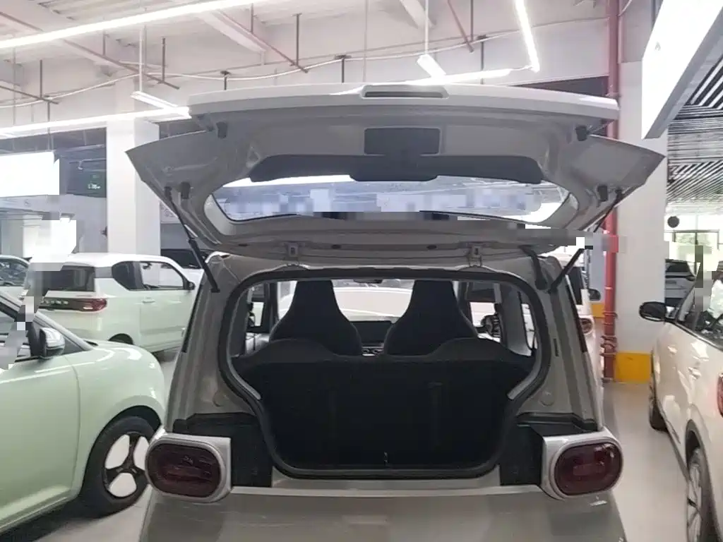 Hongguang MINIEV 2024 third generation 215km youth version купить на сайте DeffCars