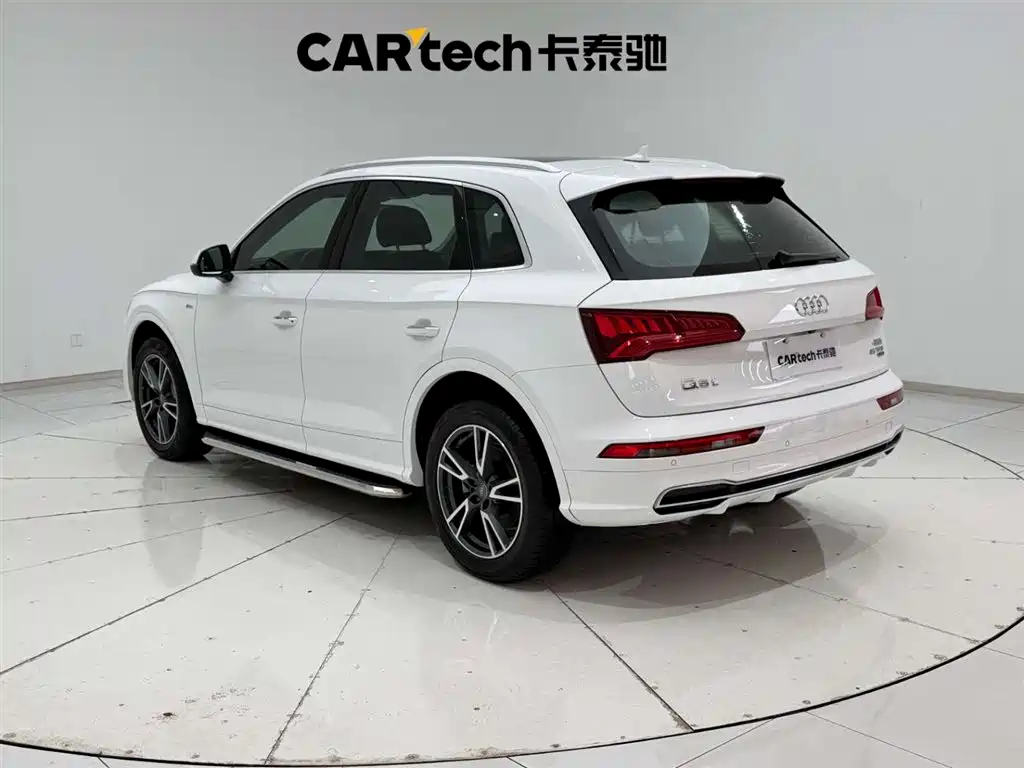 Audi Q5L 2018 45 TFSI Exclusive Fashion Model National V купить на сайте DeffCars