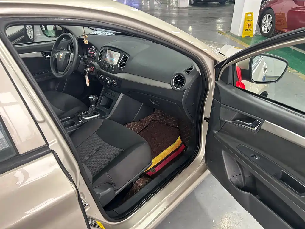Roewe 350 2015 1.5L automatic exclusive version купить на сайте DeffCars