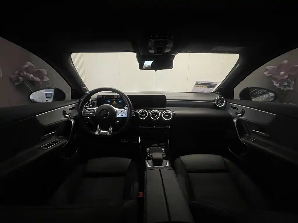 Mercedes-Benz A-Class AMG 2020 AMG A 35 L 4MATIC купить на сайте DeffCars