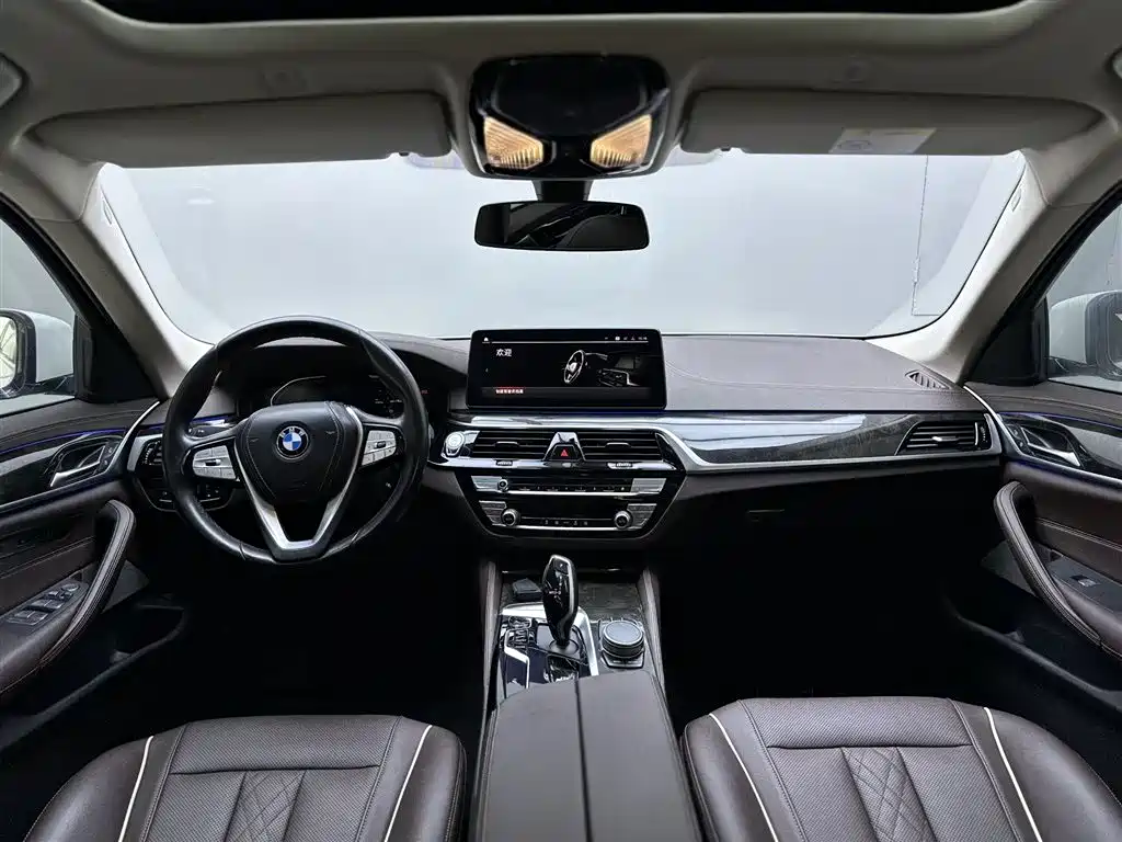 BMW 5 Series 2022 facelift 525Li luxury package купить на сайте DeffCars
