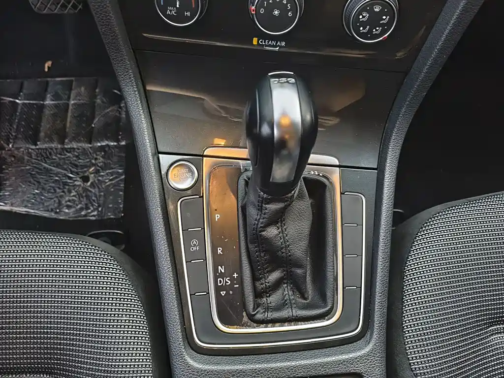 Golf 2020 Beloved Edition 280TSI DSG Comfort Type купить на сайте DeffCars