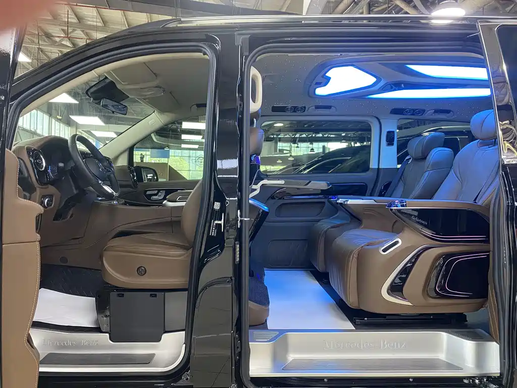 Vito 2024 2.0T Business Edition 7 seats купить на сайте DeffCars