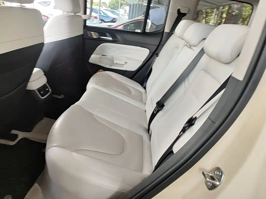 Tank 300 New Energy 2025 Hi4-T 37.1kWh купить на сайте DeffCars