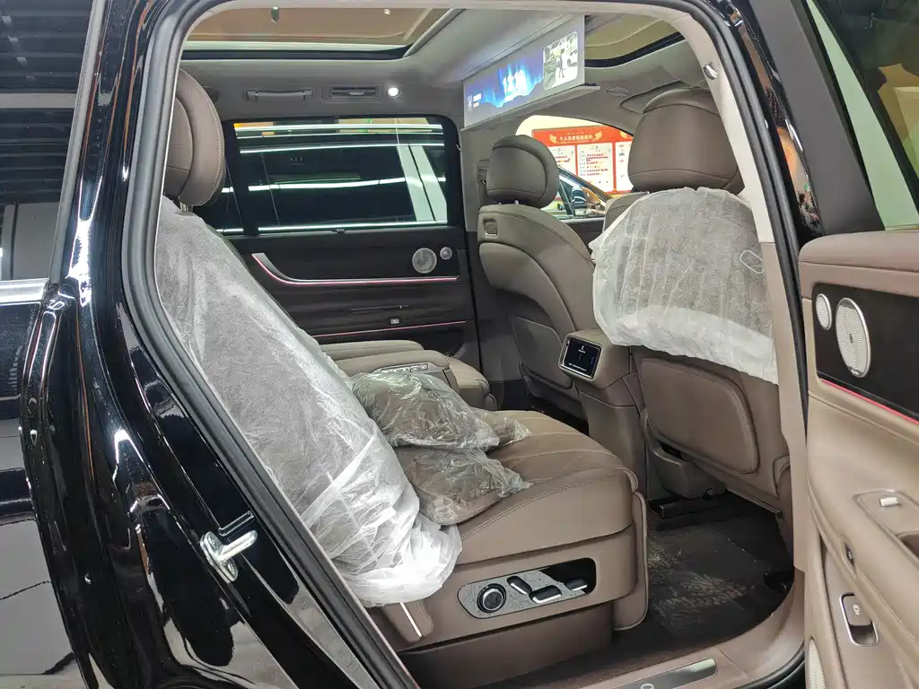 Wenjie M9 2025 extended range Ultra version 52kWh 6-seater version (192-line lidar) купить на сайте DeffCars