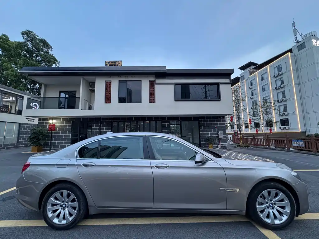 BMW 7 Series 2011 740Li Steinway Limited Edition купить на сайте DeffCars