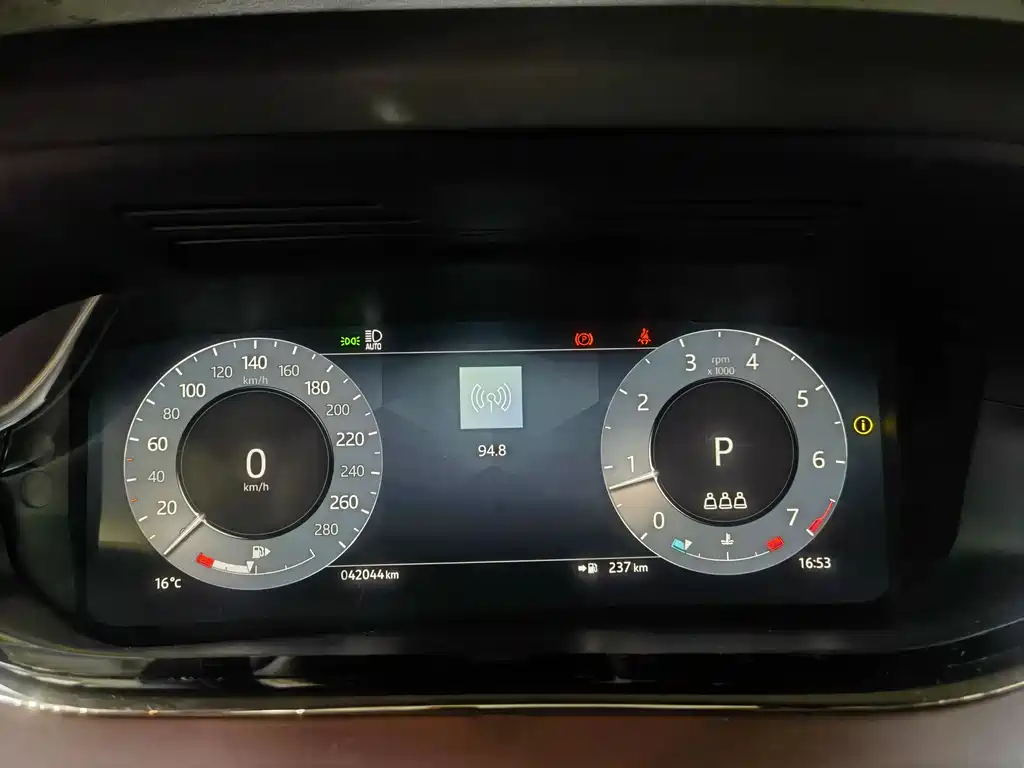 Range Rover Evoque 2023 Evoque L 249PS Deluxe Edition купить на сайте DeffCars