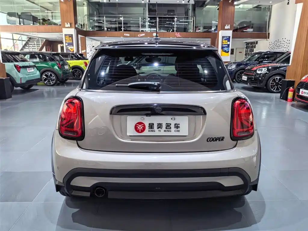 MINI 2022 1.5T COOPER Artist купить на сайте DeffCars