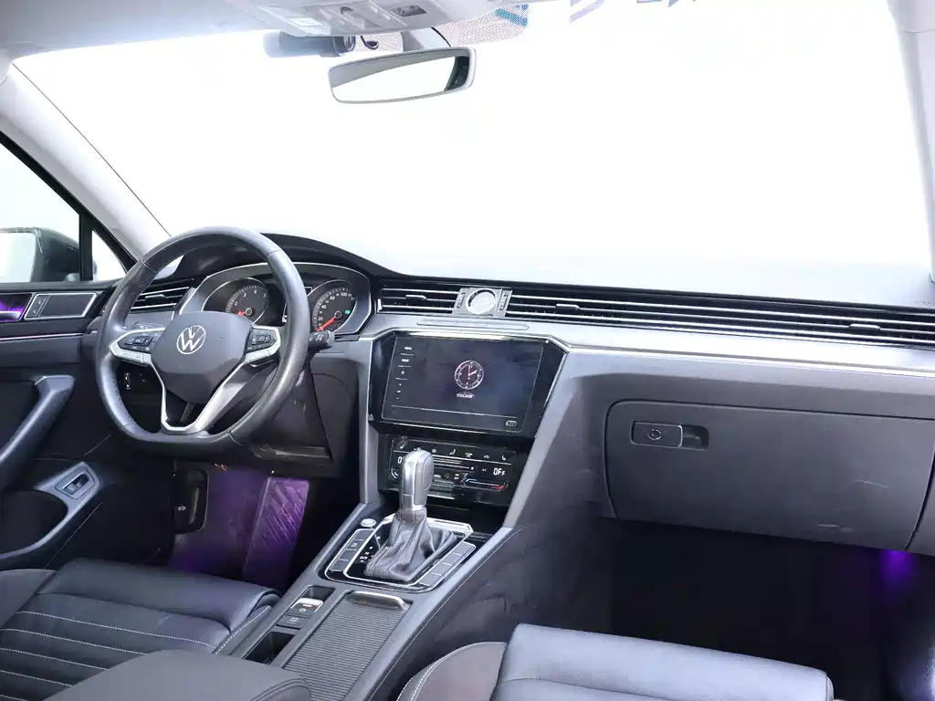 Magotan 2023 2 million commemorative edition 330TSI DSG leading model купить на сайте DeffCars