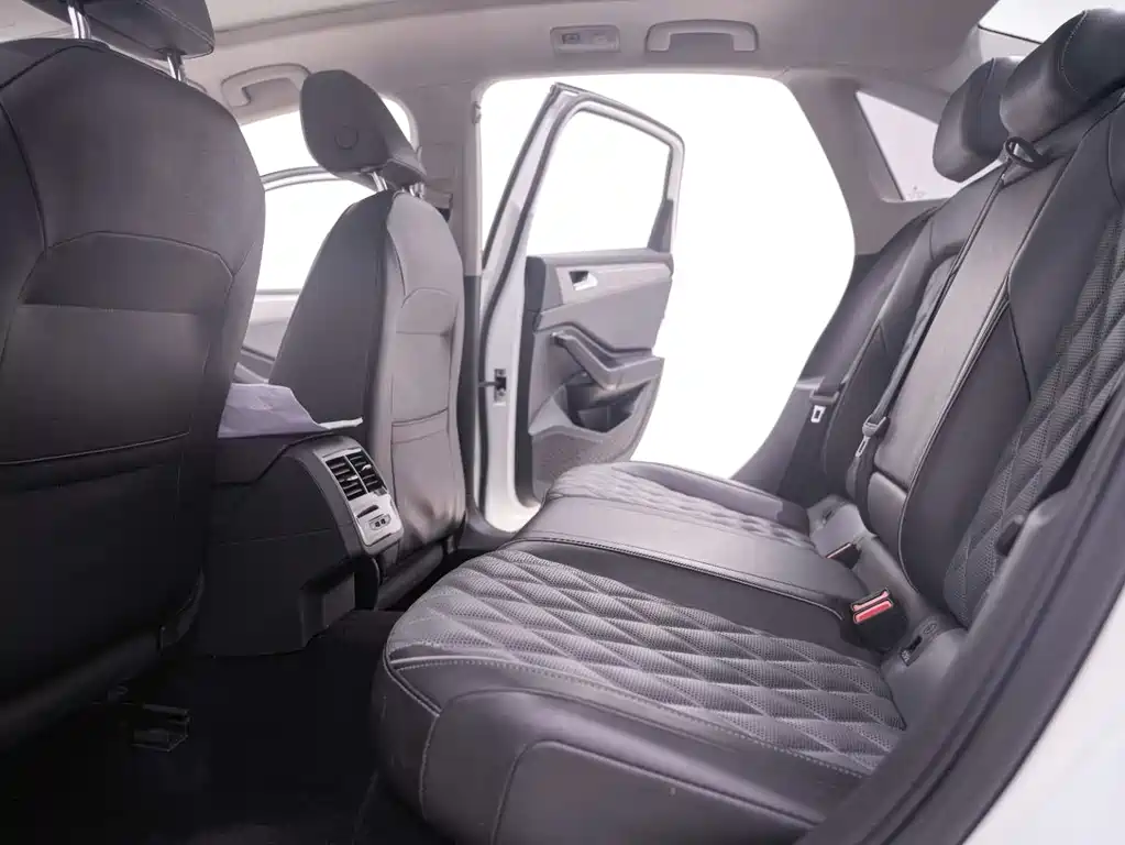 Sagitar 2023 280TSI DSG surpasses Lite version купить на сайте DeffCars