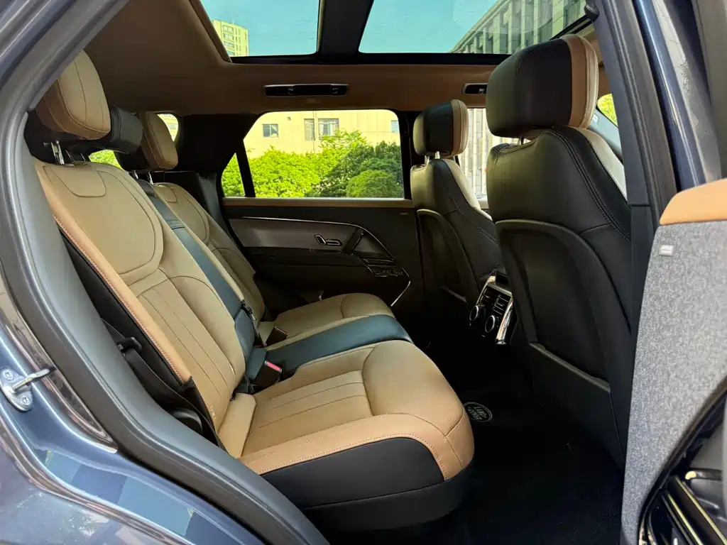 Range Rover Sport 2023 400PS Dynamic HSE купить на сайте DeffCars