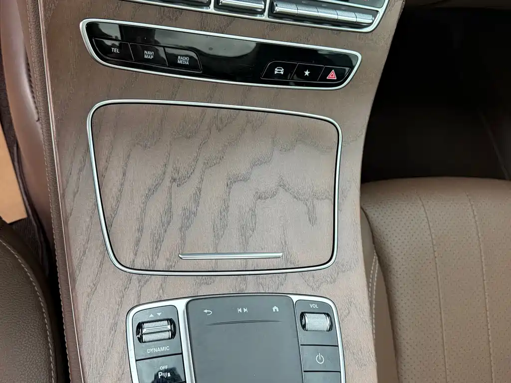 Mercedes-Benz E-Class 2023 E 300 L Fashion купить на сайте DeffCars