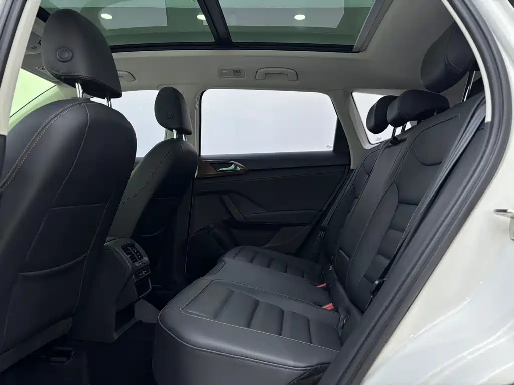 Tuyue 2022 280TSI two-wheel drive luxury version купить на сайте DeffCars
