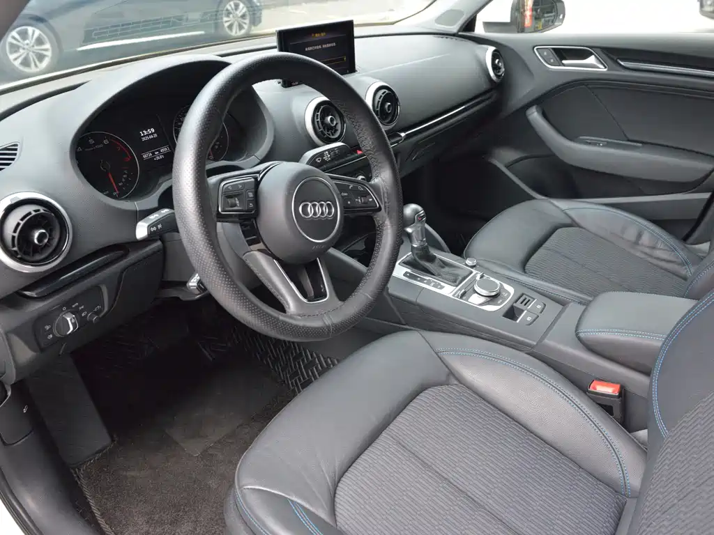 Audi A3 2020 Sportback 35 TFSI Fashion Type National VI купить на сайте DeffCars