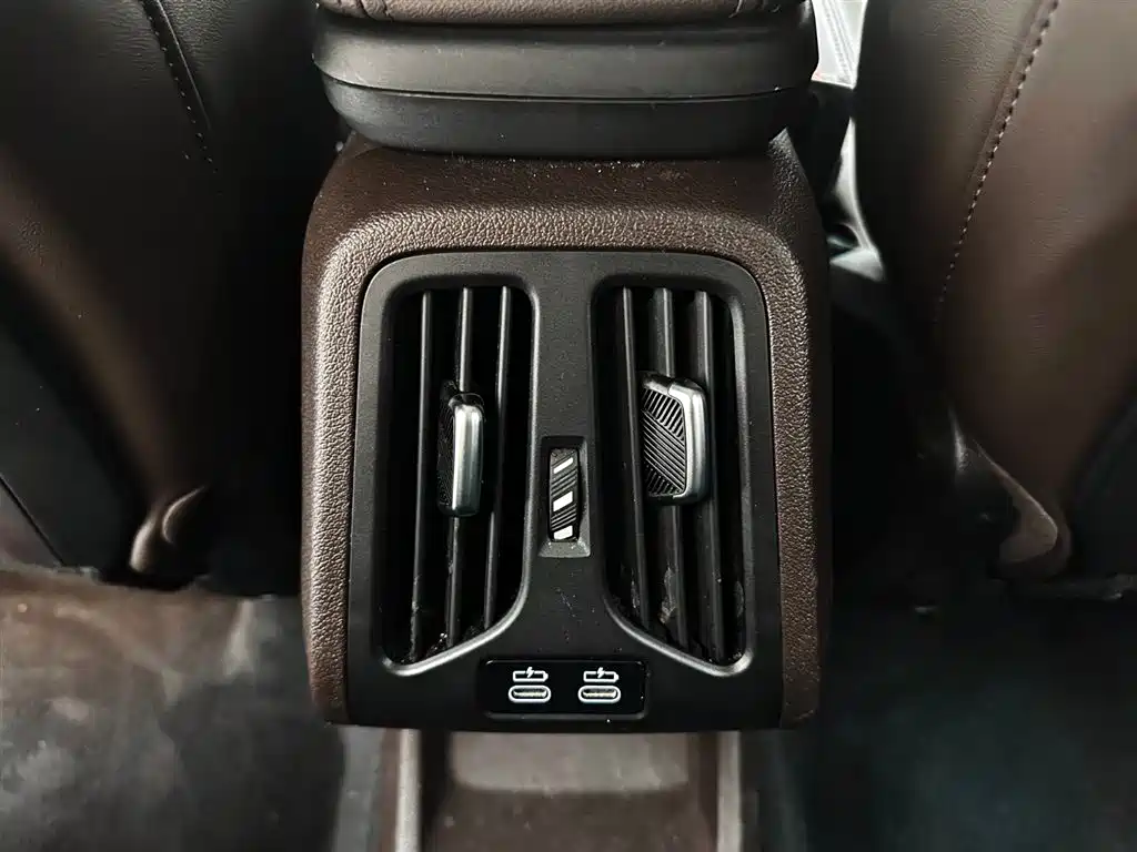BMW X1 2023 sDrive20Li X Design Package купить на сайте DeffCars