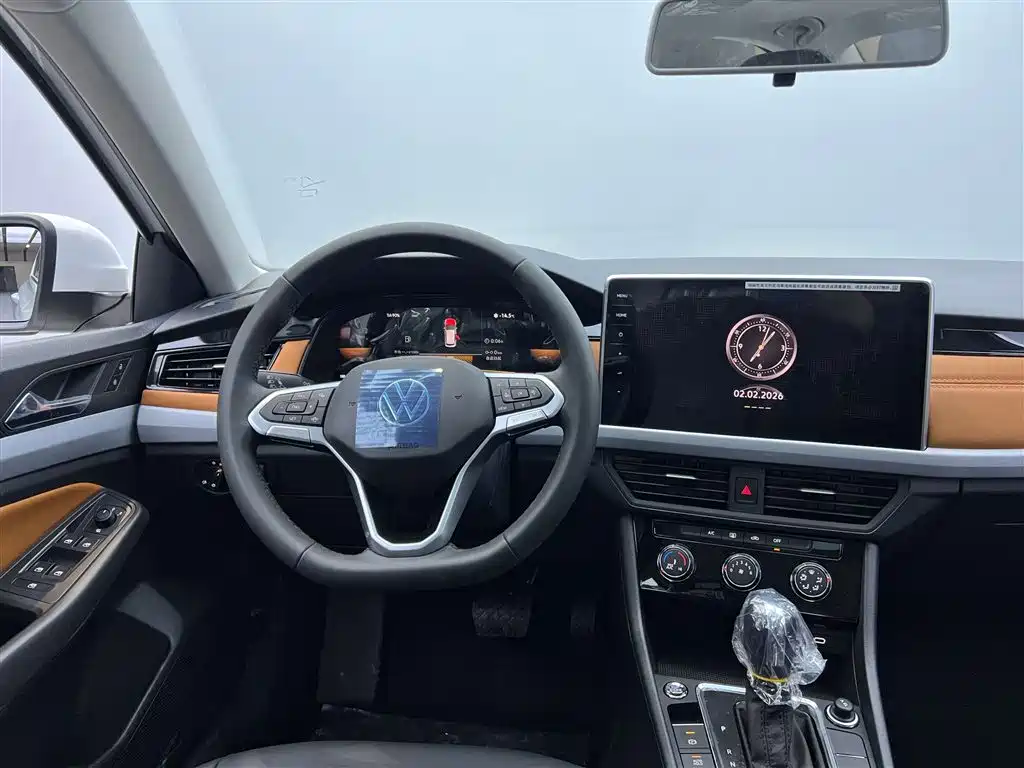 Bora 2025 facelift 200TSI DSG Yuexing Navigation Edition купить на сайте DeffCars
