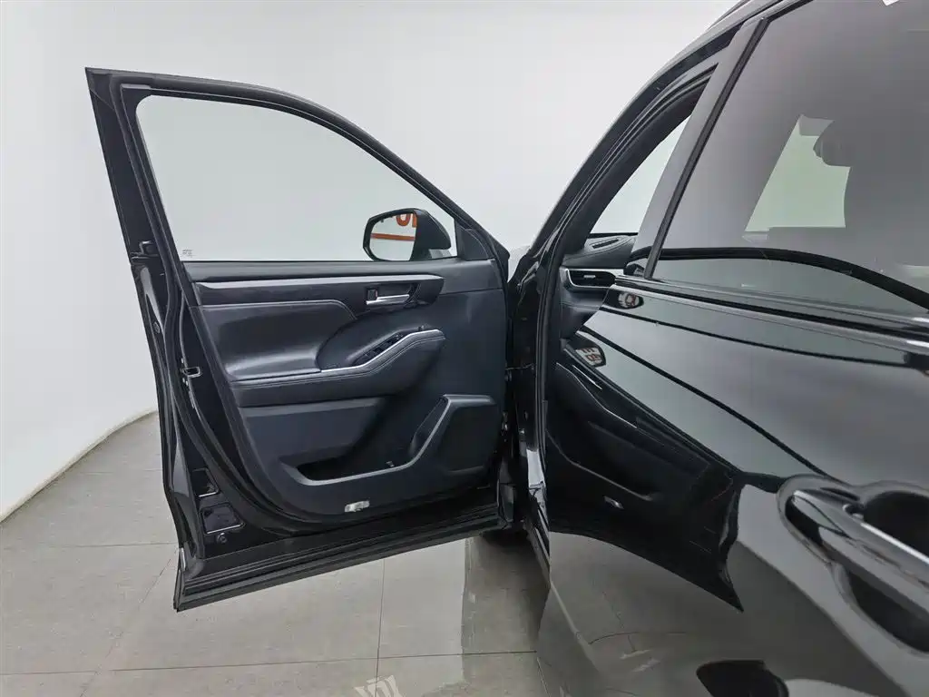 Crown Lufang 2022 2.0T four-wheel drive premium version купить на сайте DeffCars
