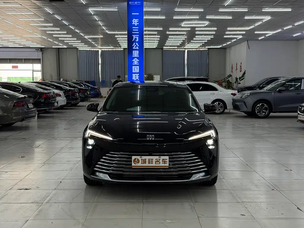 LaCrosse 2026 28T Platinum Edition купить на сайте DeffCars