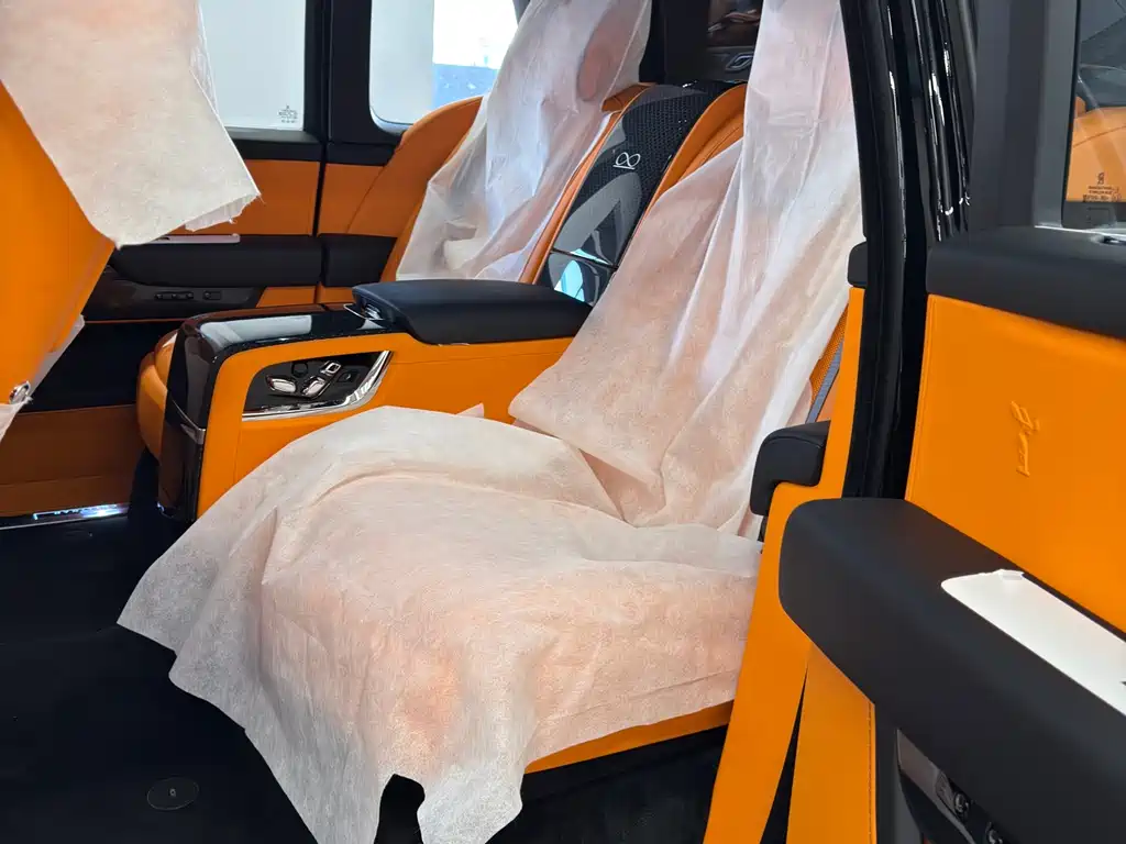 Cullinan 2026 Black Badge купить на сайте DeffCars