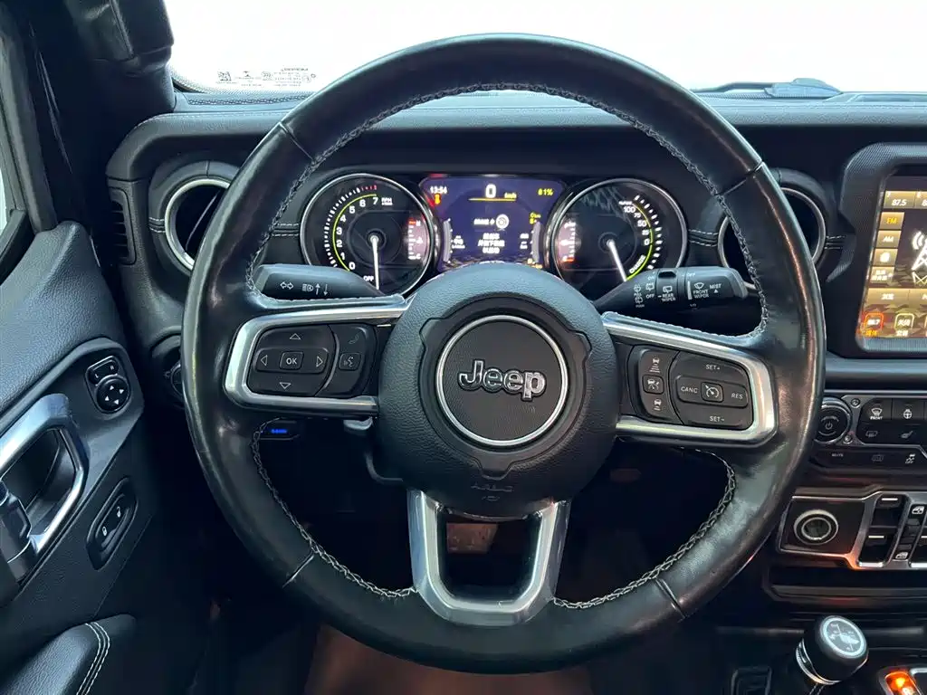 Wrangler New Energy 2021 Four-door 2.0T 4xe Sahara купить на сайте DeffCars