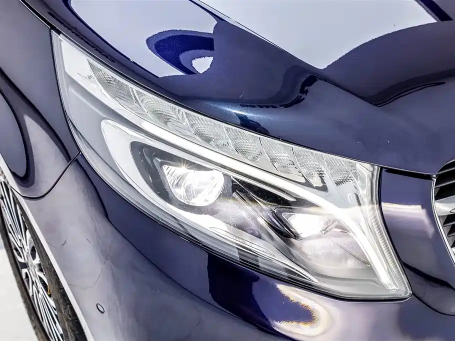 Mercedes-Benz V-Class 2017 V 260 L Premium Extended Edition купить на сайте DeffCars