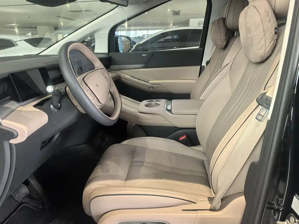 Xpeng X9 2025 pure electric 740 long battery life Max купить на сайте DeffCars