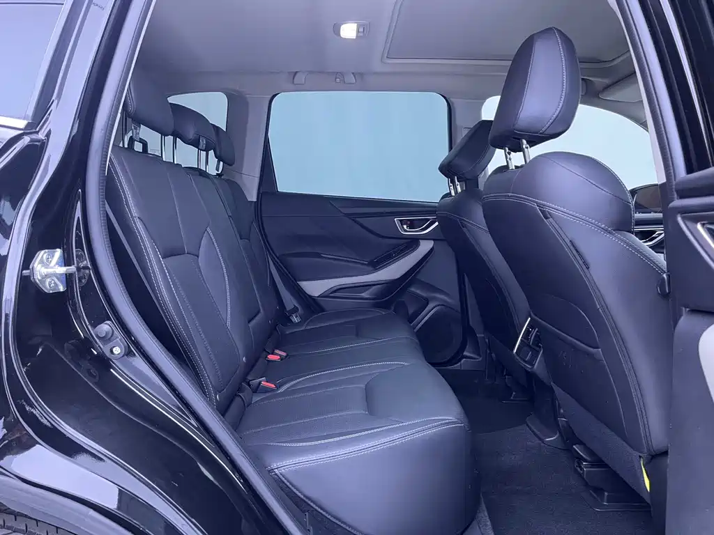 Forester 2022 2.0i AWD Deluxe Edition EyeSight купить на сайте DeffCars