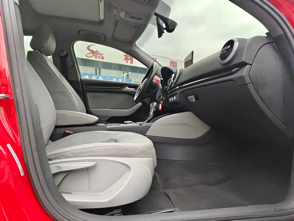 Audi A3 2019 Limousine 35 TFSI Fashion Type National V купить на сайте DeffCars