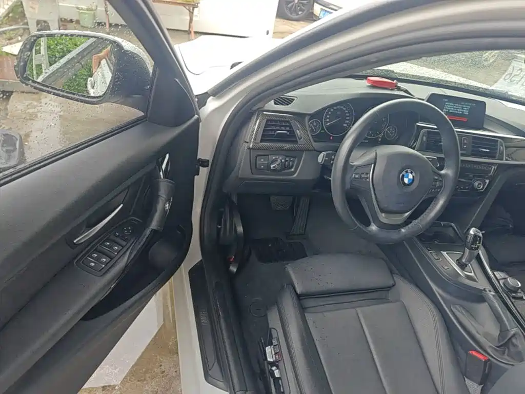 BMW 3 Series 2018 318i купить на сайте DeffCars