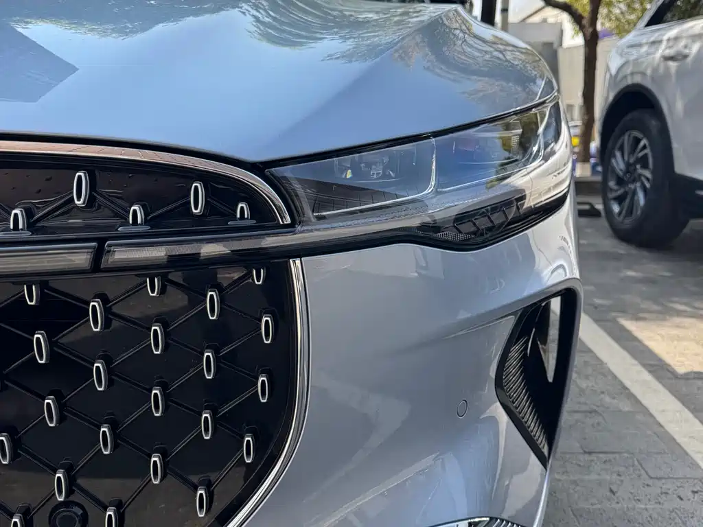 Lincoln Z 2025 2.0T Premium Edition купить на сайте DeffCars