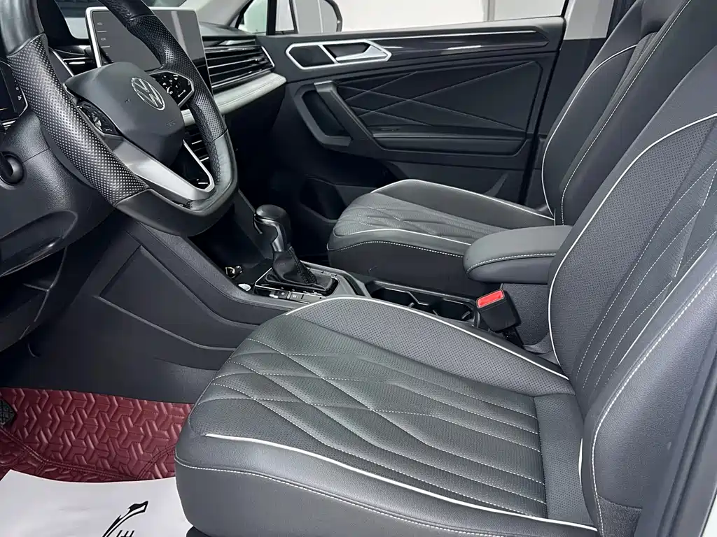 Tiguan L 2023 280TSI automatic two-wheel drive Chaochuang limited edition купить на сайте DeffCars