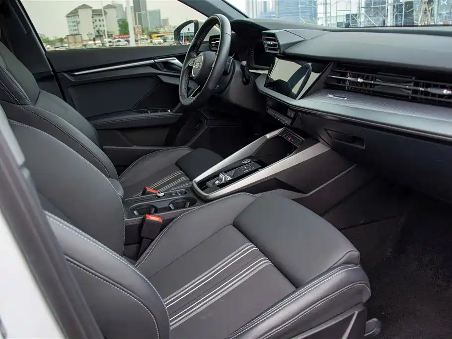 Audi A3 2024 A3L Limousine 35 TFSI Fashionable and Sporty купить на сайте DeffCars
