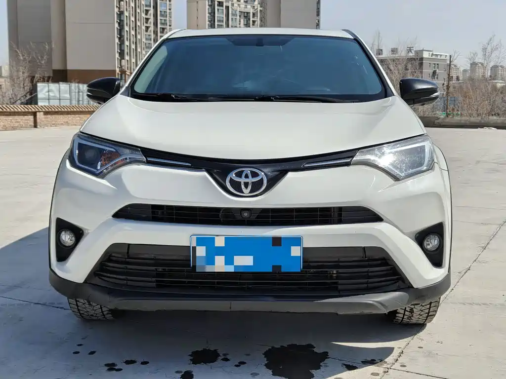 RAV4 Rongfang 2018 2.0L CVT two-wheel drive fashion X version купить на сайте DeffCars