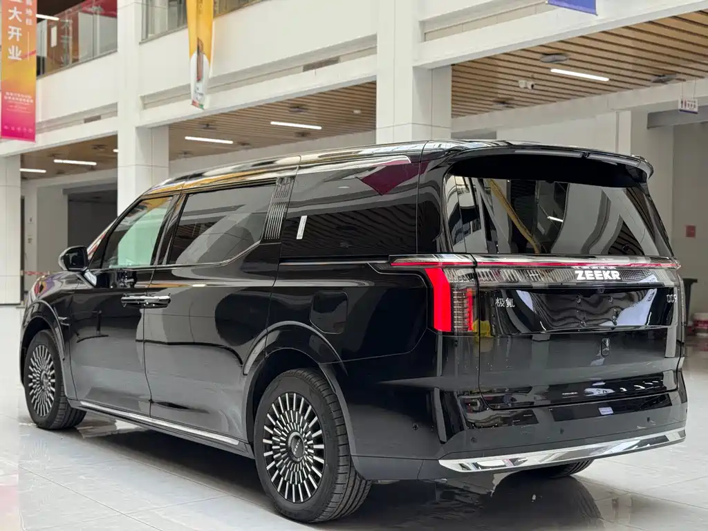 Jikrypton 009 2024 seven-seat aisle version four-wheel drive 108kWh купить на сайте DeffCars