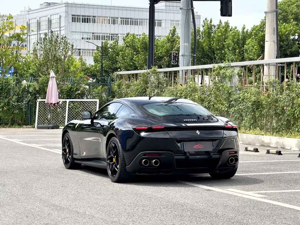 Roma 2020 3.9T V8 купить на сайте DeffCars