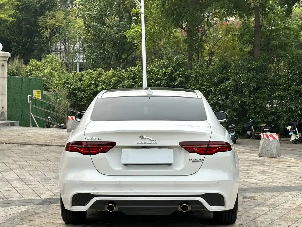 Jaguar XEL 2020 2.0T 200PS R-DYNAMIC S Advanced Sports Edition купить на сайте DeffCars