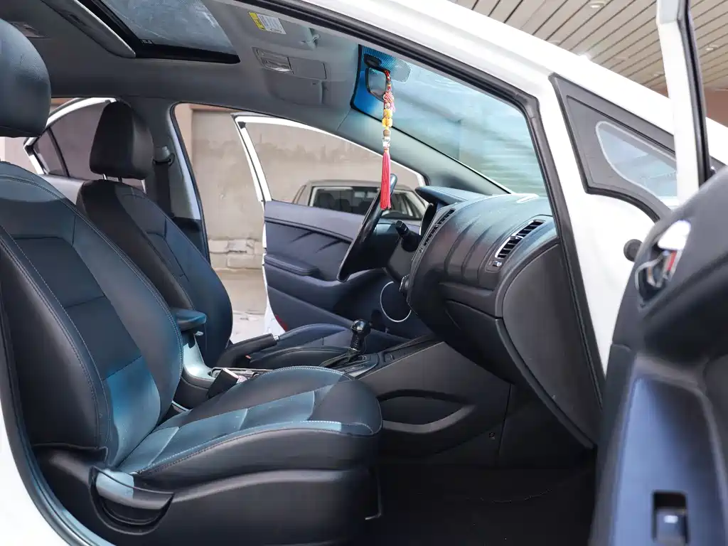 Kia K3 2015 1.6L automatic GLS купить на сайте DeffCars