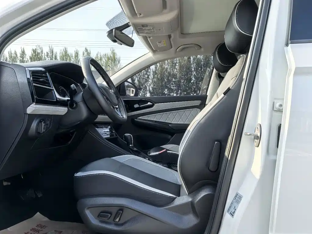 JETTA VS7 2022 280TSI automatic high-gloss glory version купить на сайте DeffCars