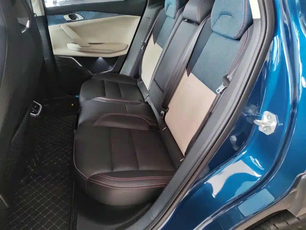 Lynk & Co 06 2020 1.5T Yao Halo купить на сайте DeffCars