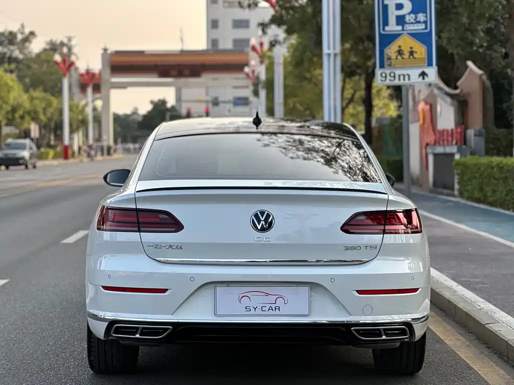 FAW-Volkswagen CC 2023 380TSI eye-catching version купить на сайте DeffCars