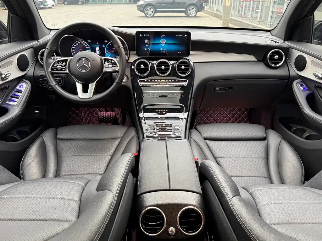 Mercedes-Benz GLC Coupe 2021 GLC 260 4MATIC Coupe SUV купить на сайте DeffCars